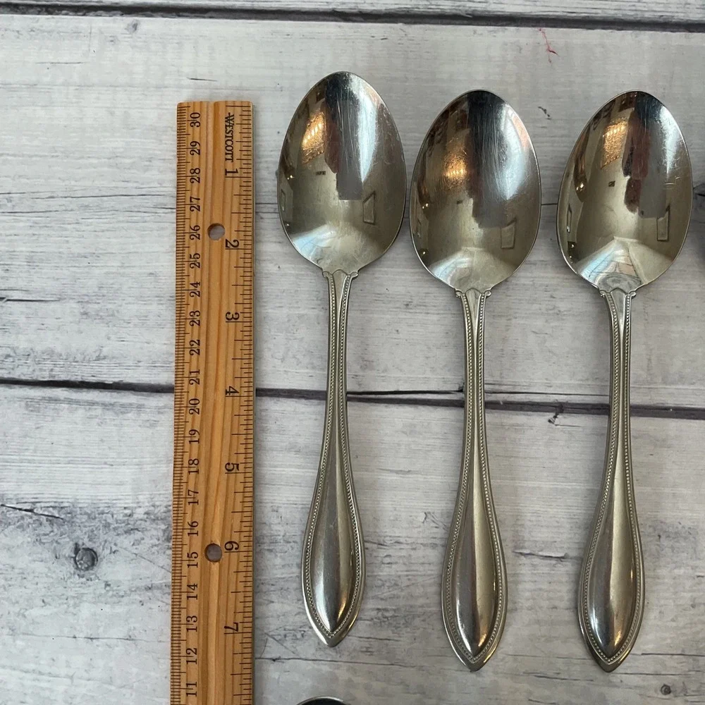 Oneida Stainless Flatware American Harmony 64 Pieces Place Setting for 12